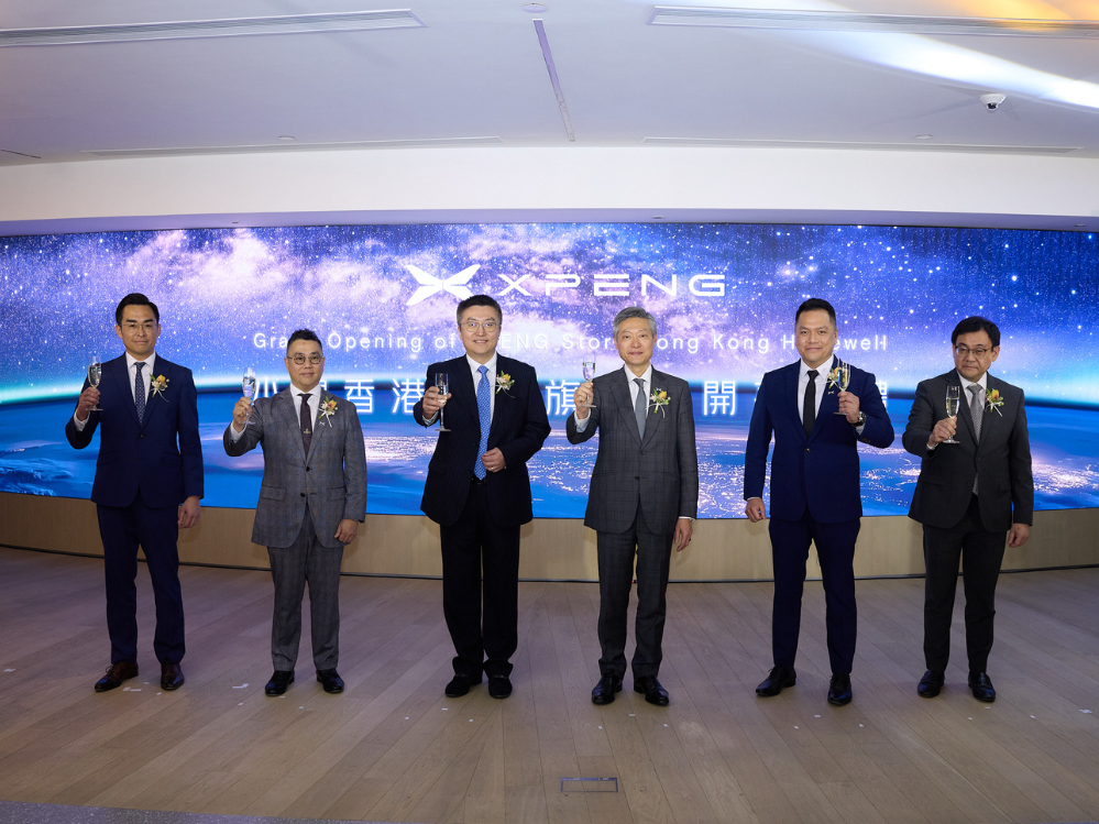 XPENG Store Hong Kong at Hopewell Officially Opens: Artist Elanne Kong Shares Her Experience Driving the 7-Seater MPV X9